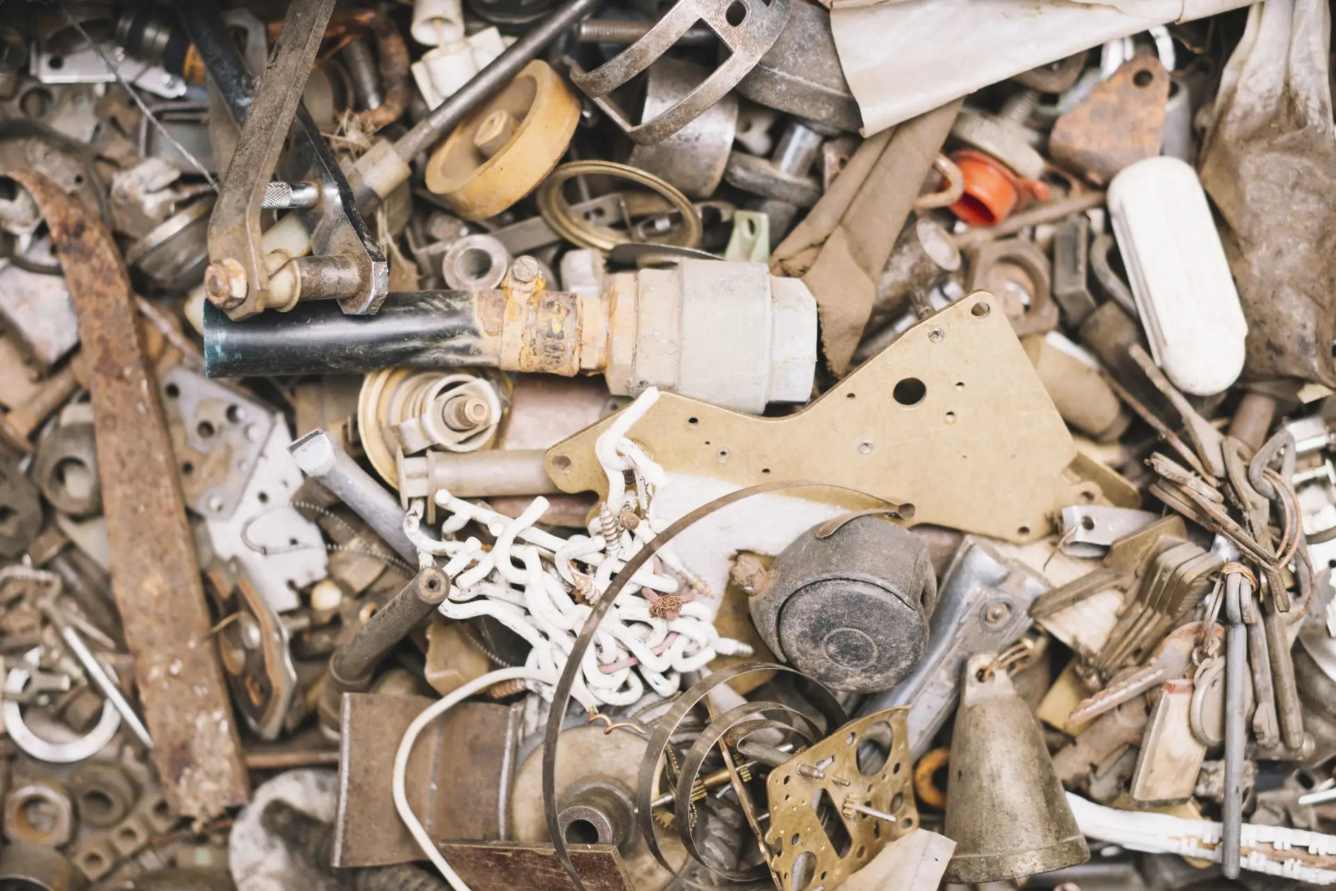 many-carpentry-tools